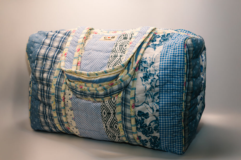 LARGE TRAVEL BAG