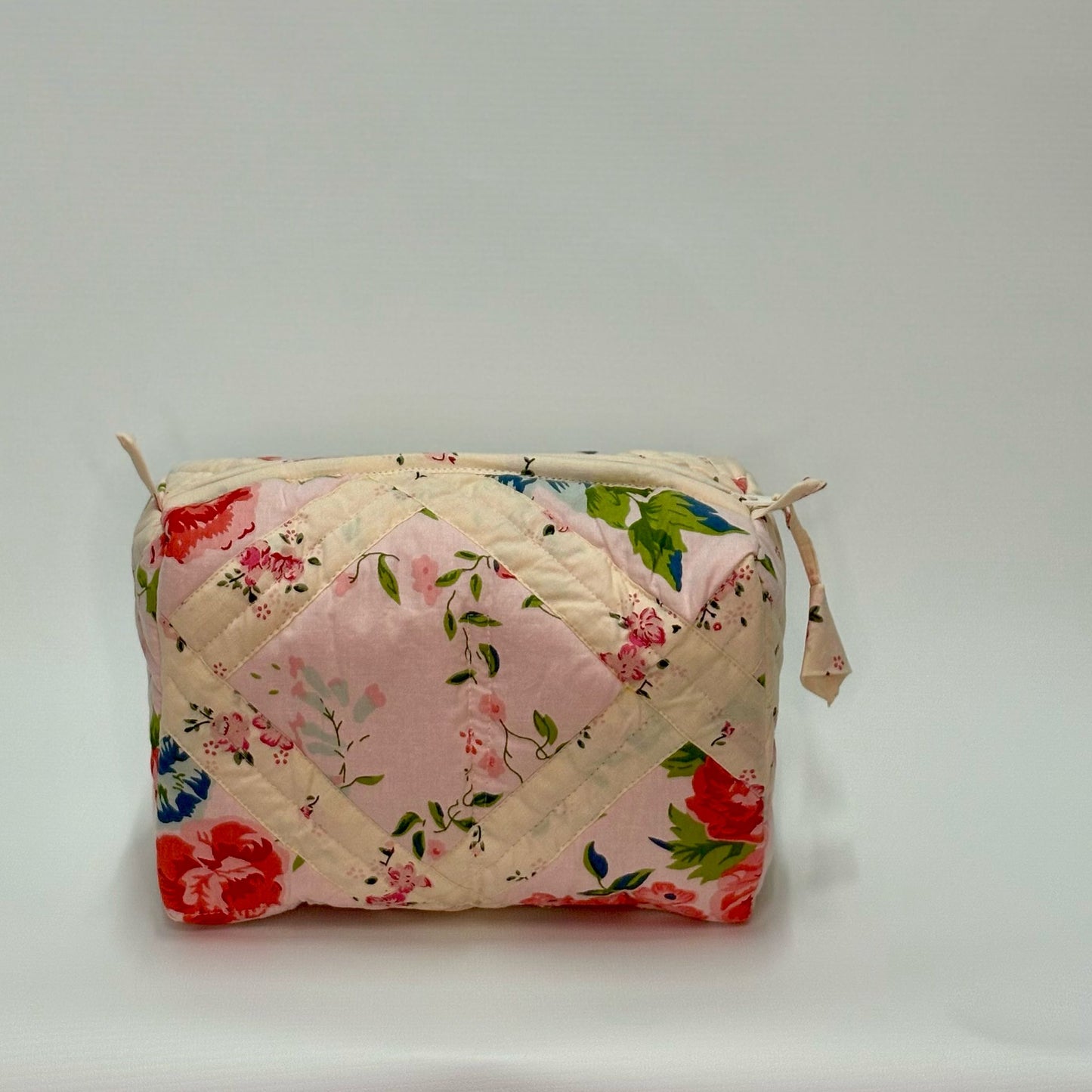 Make Up Bag Diamond Medium