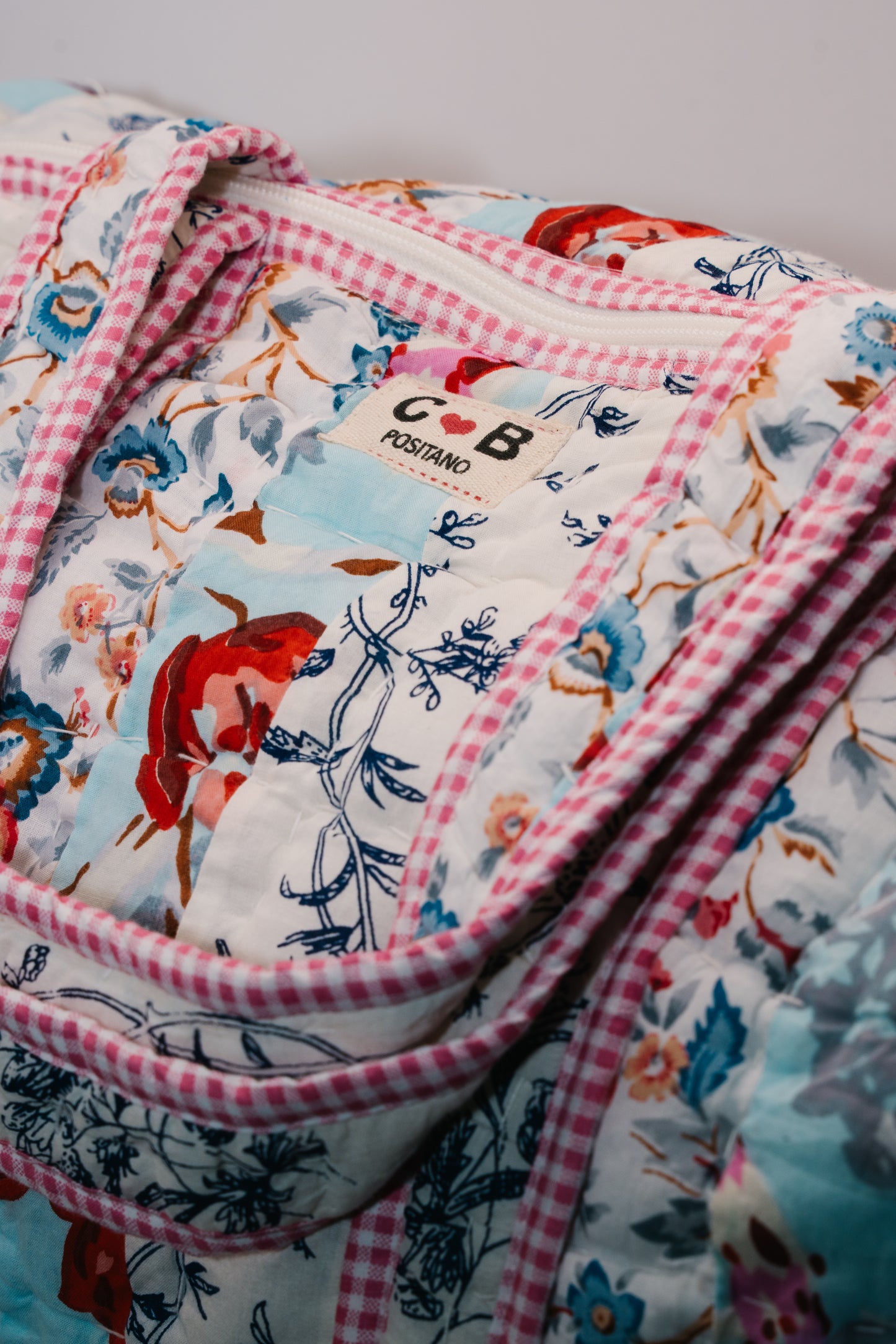 LARGE TRAVEL BAG